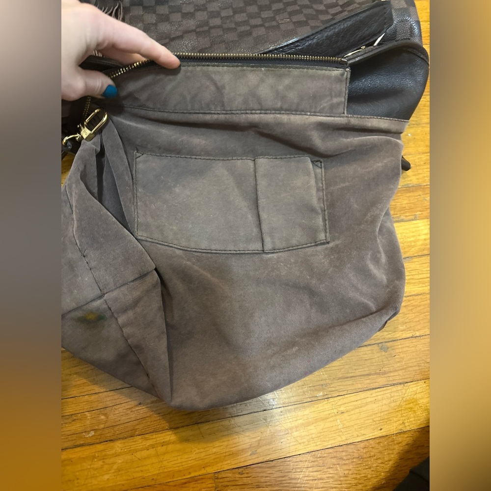 Louis Vuitton Tote Bag - Picture 11 of 16